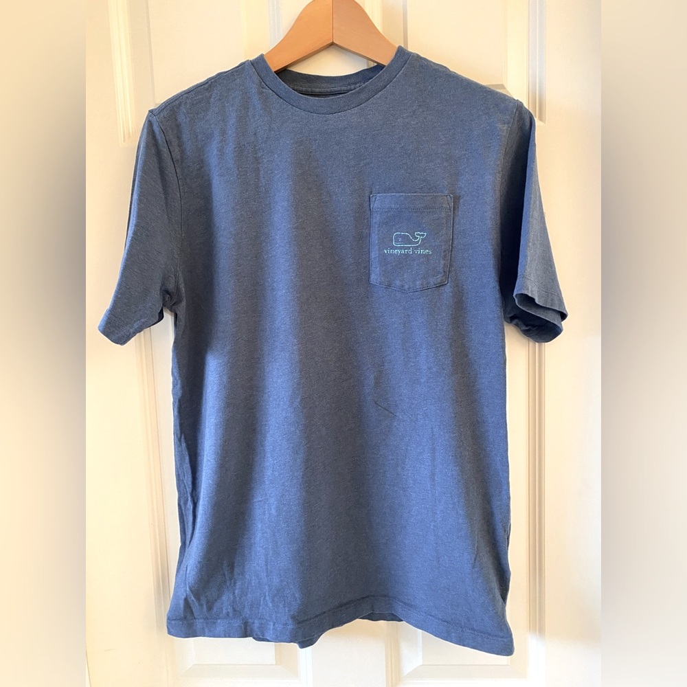 Vineyard Vines short sleeve Harbor Whale Vintage Tee.